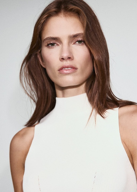 Фото ракурс 4 - Женский молочный топ Mango артикул 17089103 02 1 season