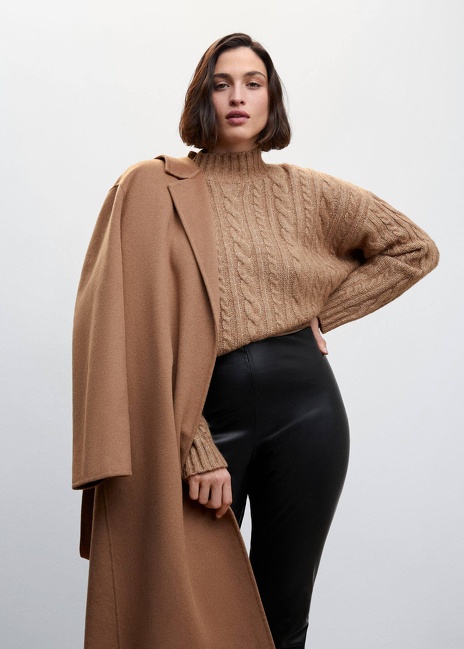 Фото ракурс 4 - Женские черные леггинсы Mango артикул 47050026 99 5 season