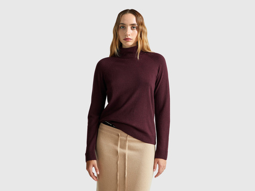 Фото ракурс 1 - Жіноча коричнева водолазка Benetton артикул 1035D2551 80V 25A