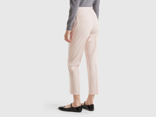 Фото ракурс 2 - Жіночі рожеві штани Benetton артикул 4OIGDF076 08Q 24A