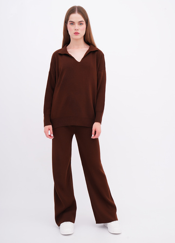 Фото ракурс 1 - Жіночі коричневі штани EQUILIBRI артикул W391 040 200 Brown FW2025