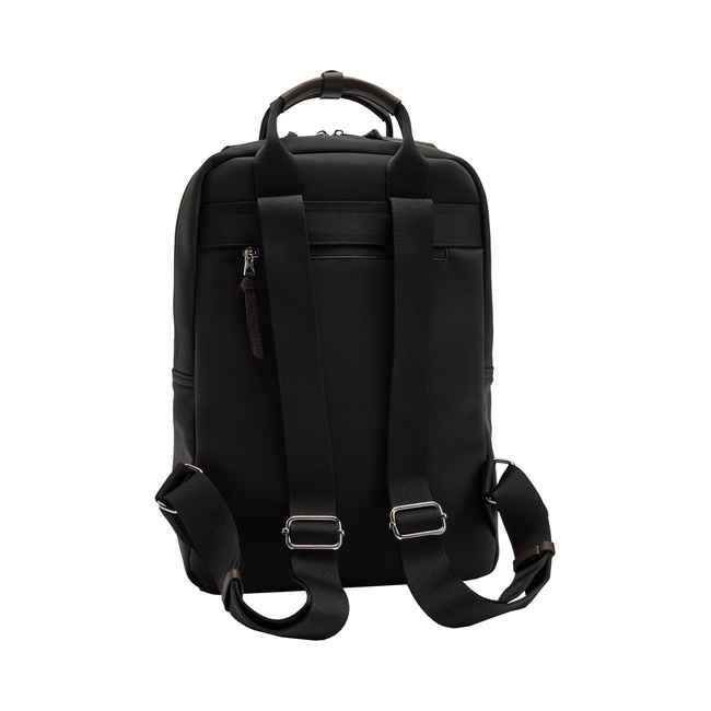 Женский черный рюкзак Parfois артикул 242308 _BK FW2025 Фото ракурс 2 - Женский черный рюкзак Parfois артикул 242308 _BK FW2025