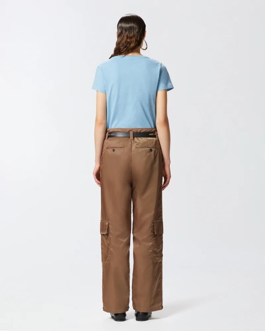 Жіноча блакитна футболка Pinko артикул 100355-A2HN E63 SS2025 Фото ракурс 2 - Жіноча блакитна футболка Pinko артикул 100355-A2HN E63 SS2025