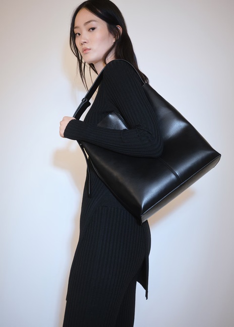 Фото ракурс 3 - Жіноча чорна сукня Mango артикул 77077664 99 7 season