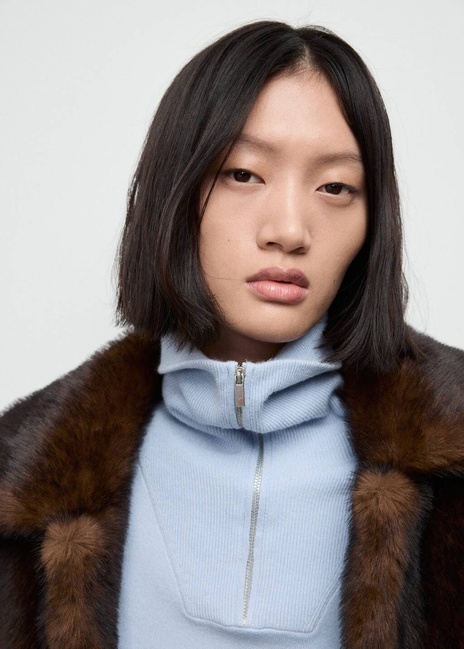 Жіночий блакитний джемпер Mango артикул 17007833 50 1 season Фото ракурс 4 - Жіночий блакитний джемпер Mango артикул 17007833 50 1 season