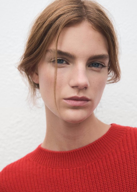 Жіночий червоний джемпер Mango артикул 27011311 70 2 season Фото ракурс 5 - Жіночий червоний джемпер Mango артикул 27011311 70 2 season