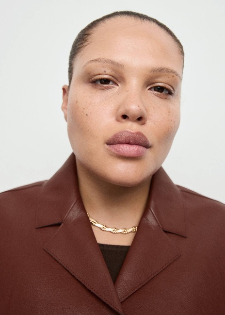 Жіноча коричнева куртка Mango артикул 27081190 28 2 season Фото ракурс 7 - Жіноча коричнева куртка Mango артикул 27081190 28 2 season