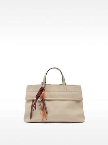 Фото ракурс 1 - Женская молочная сумка Parfois артикул 233998 _EC FW2025