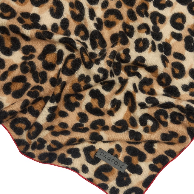 Фото ракурс 2 - Жіночий бежевий шарф Parfois артикул 240322 _BM FW2025