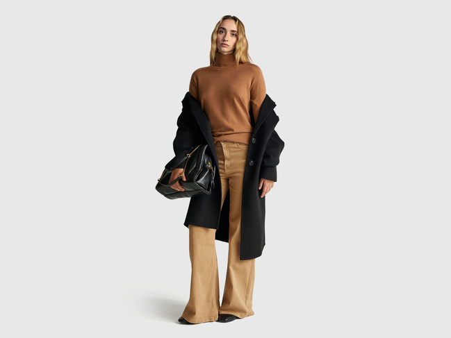 Жіноча коричнева водолазка Benetton артикул 11AHD203Y 80A 25A Фото ракурс 4 - Жіноча коричнева водолазка Benetton артикул 11AHD203Y 80A 25A