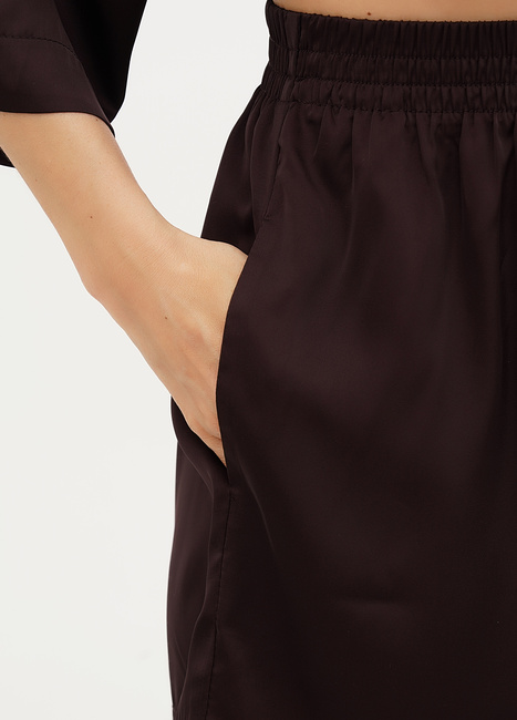 Фото ракурс 4 - Женские коричневые шорты EQUILIBRI артикул W491 070 300 Brown SS2025