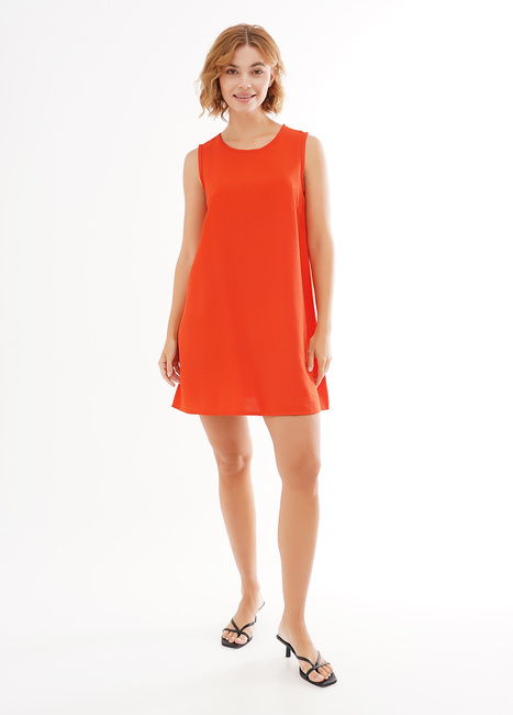 Фото ракурс 1 - Женское красное платье EQUILIBRI артикул W452 076 000 Red SS2025