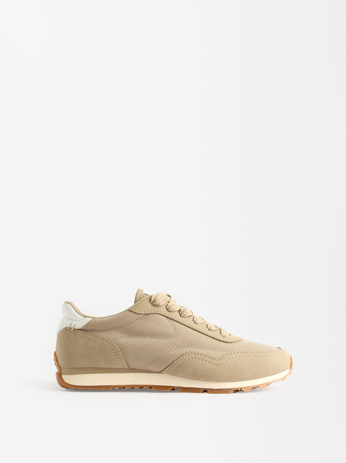 Женские бежевые кроссовки Parfois артикул 224805 _BG FW2025 Фото ракурс 5 - Женские бежевые кроссовки Parfois артикул 224805 _BG FW2025