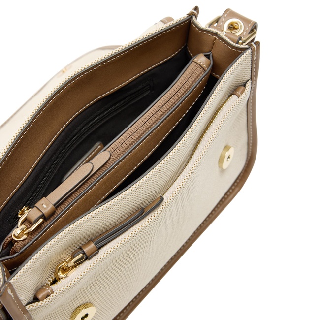 Женская молочная сумка Parfois артикул 232584 _EC FW2025 Фото ракурс 5 - Женская молочная сумка Parfois артикул 232584 _EC FW2025