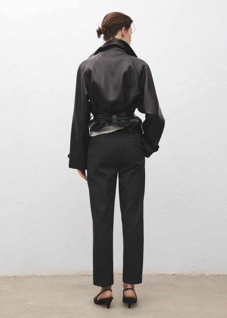 Фото ракурс 2 - Женские серые брюки Mango артикул 17065799 92 1 season