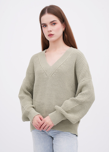 Фото ракурс 1 - Жіночий зелений светр EQUILIBRI артикул W344 003 000 OLIVE FW2025