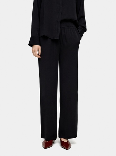 Фото ракурс 1 - Жіночі чорні штани Parfois артикул 231041 _BK FW2025