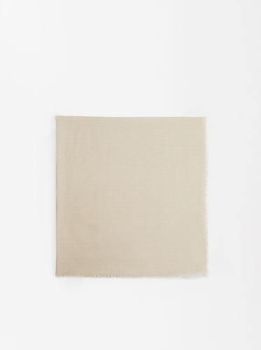 Фото ракурс 1 - Жіночий бежевий шарф Parfois артикул 160327 _BG FW2025