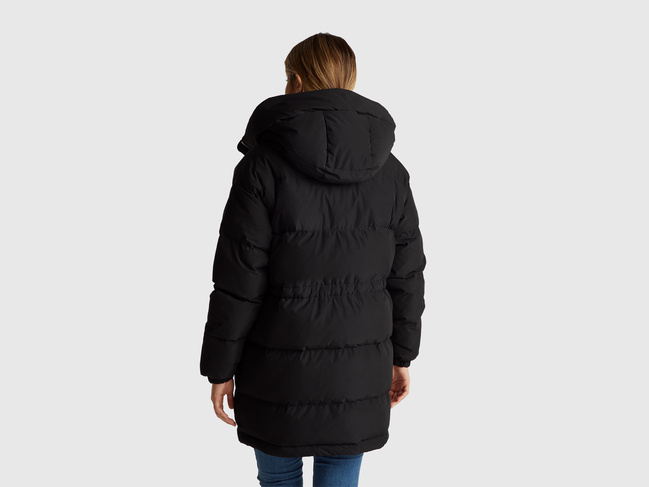 Жіноча чорна куртка Benetton артикул 22T6DN087 100 25A Фото ракурс 2 - Жіноча чорна куртка Benetton артикул 22T6DN087 100 25A