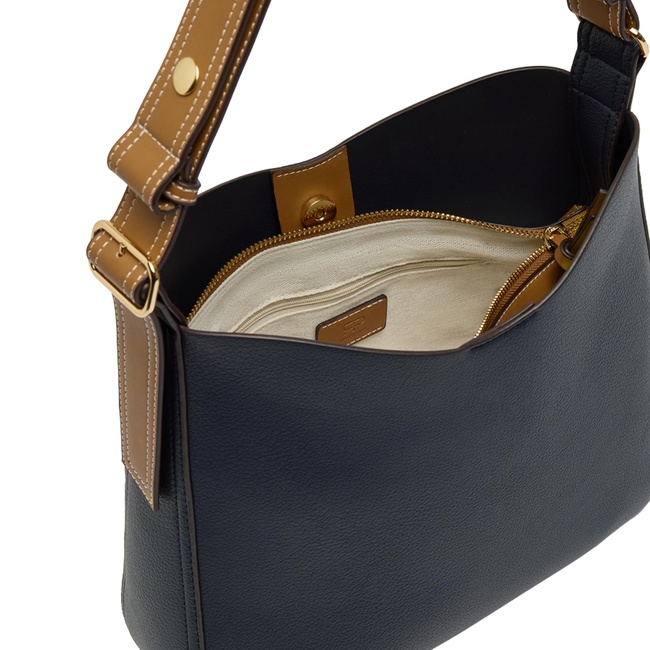 Жіноча синя сумка Parfois артикул 234819 _NV FW2025 Фото ракурс 4 - Жіноча синя сумка Parfois артикул 234819 _NV FW2025