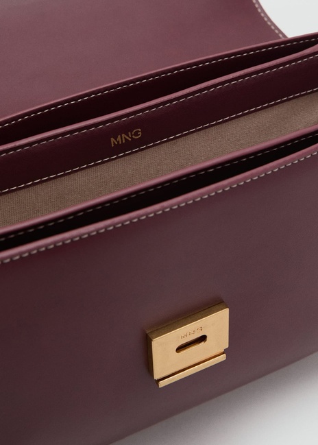 Фото ракурс 4 - Женская бордовая сумка Mango артикул 17025797 78 1 season