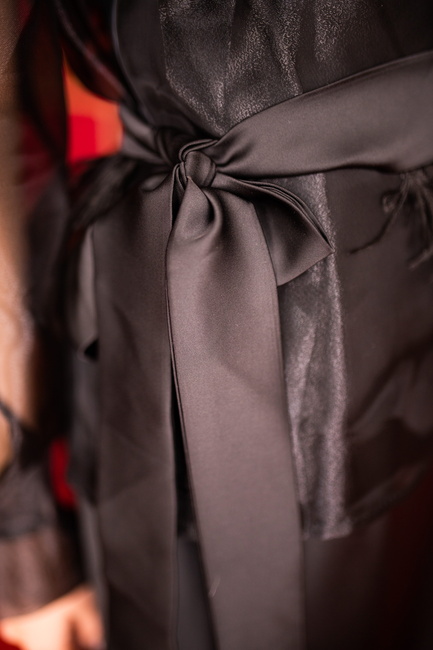 Женская черная блузка EQUILIBRI артикул W491 056 300 Black SS2025 Фото ракурс 4 - Женская черная блузка EQUILIBRI артикул W491 056 300 Black SS2025