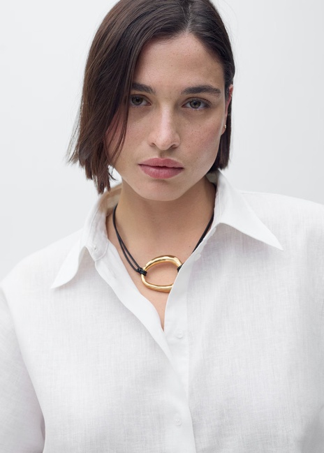 Фото ракурс 6 - Женская молочная рубашка Mango артикул 17081133 02 1 season