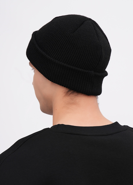 Чоловіча чорна шапка EQUILIBRI артикул M881 001 000 Black FW2025 Фото ракурс 2 - Чоловіча чорна шапка EQUILIBRI артикул M881 001 000 Black FW2025