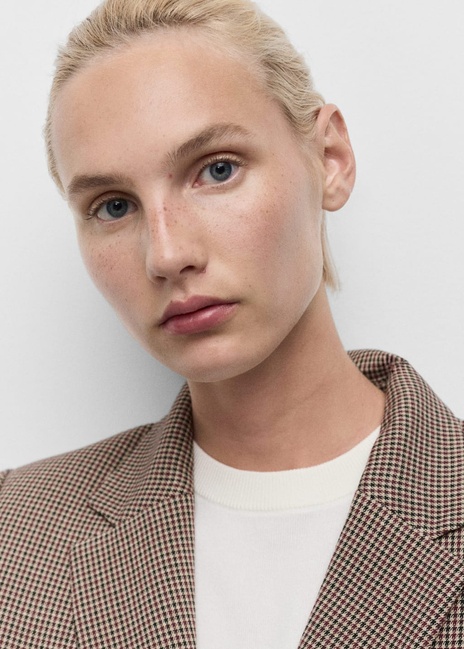 Фото ракурс 4 - Жіночий бордовий пiджак Mango артикул 17054102 78 1 season