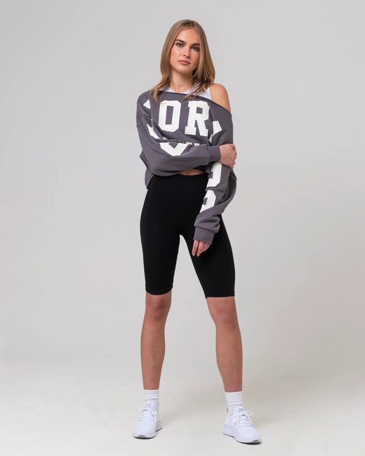 Жіночі чорні шорти Piazza Italia артикул 32942 Black SS2025 Фото ракурс 3 - Жіночі чорні шорти Piazza Italia артикул 32942 Black SS2025