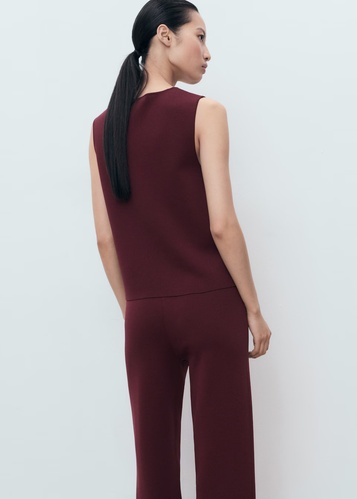 Фото ракурс 2 - Женский бордовый жилет Mango артикул 17084083 76 1 season