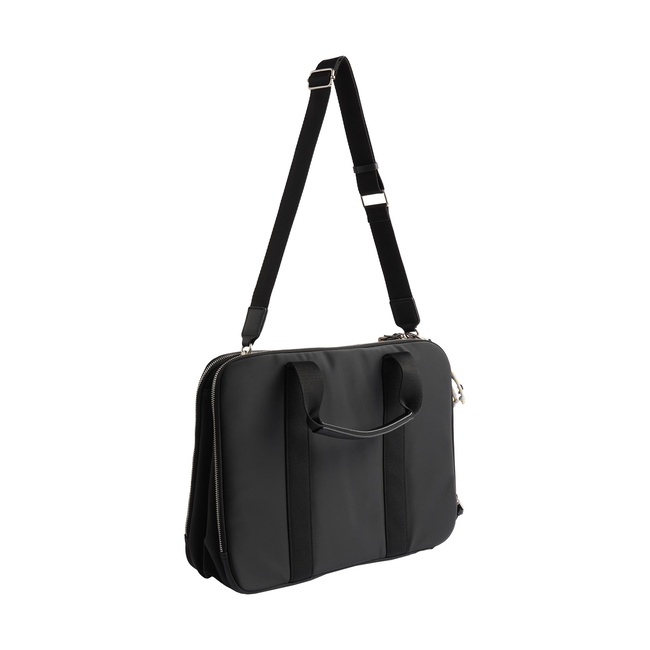 Женская черная сумка Parfois артикул 228706 _BK SS2025 Фото ракурс 2 - Женская черная сумка Parfois артикул 228706 _BK SS2025