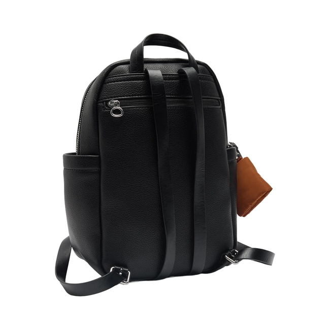 Женский черный рюкзак Parfois артикул 236794 _BK FW2025 Фото ракурс 2 - Женский черный рюкзак Parfois артикул 236794 _BK FW2025