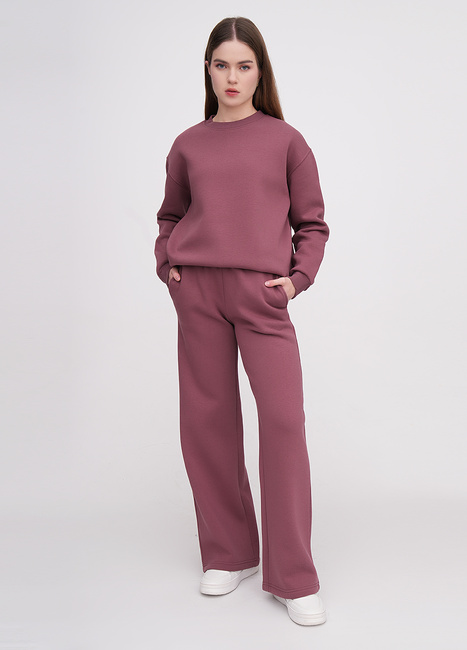 Фото ракурс 3 - Жіночі бордові штани EQUILIBRI артикул W291 052 200 bordo FW2025