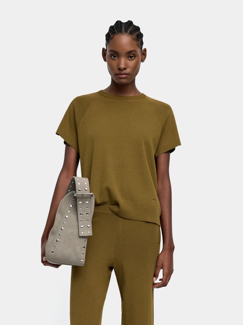 Жіночий зелений светр Parfois артикул 235345 _OL FW2025 Фото ракурс 1 - Жіночий зелений светр Parfois артикул 235345 _OL FW2025