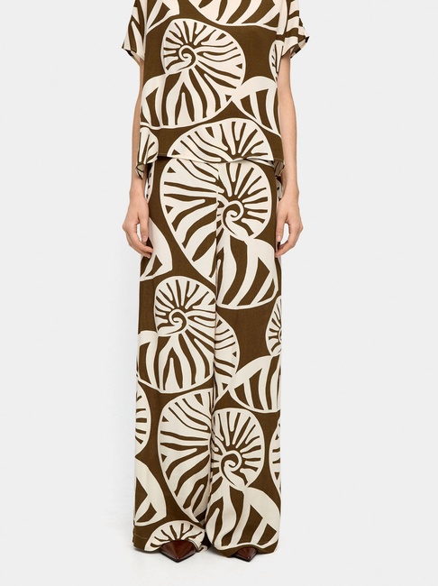 Женские зеленые штаны Parfois артикул 242020 _KK FW2025 Фото ракурс 1 - Женские зеленые штаны Parfois артикул 242020 _KK FW2025