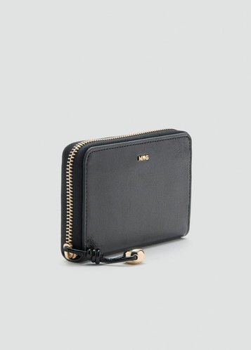 Фото ракурс 2 - Женский черный кошелёк Mango артикул 27051237 99 2 season