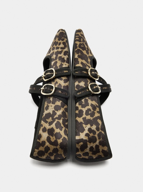 Жіночі коричневі туфлі Parfois артикул 238237 _DM FW2025 Фото ракурс 5 - Жіночі коричневі туфлі Parfois артикул 238237 _DM FW2025