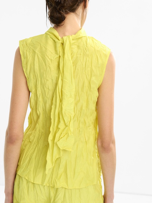Женская желтая блузка Parfois артикул 232406 _YL FW2025 Фото ракурс 2 - Женская желтая блузка Parfois артикул 232406 _YL FW2025