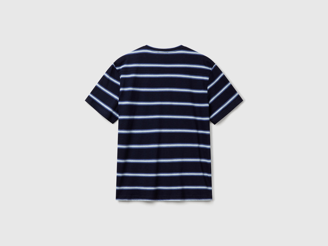 Фото ракурс 3 - Чоловіча синя футболка Benetton артикул 32UZU10A7 901 25P