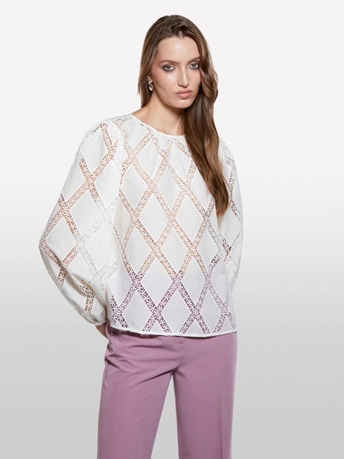 Женская молочная блузка Sisley артикул 5WTKLQ09X 00E 25A Фото ракурс 1 - Женская молочная блузка Sisley артикул 5WTKLQ09X 00E 25A