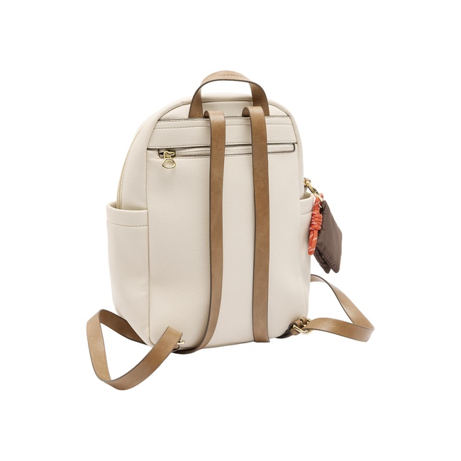 Женский молочный рюкзак Parfois артикул 236794 _EC FW2025 Фото ракурс 2 - Женский молочный рюкзак Parfois артикул 236794 _EC FW2025