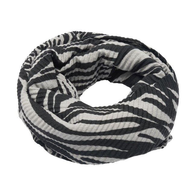 Фото ракурс 4 - Жіночий чорний шарф Parfois артикул 240318 _DM FW2025