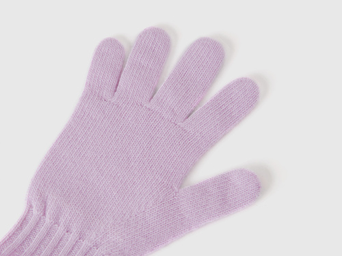 Фото ракурс 2 - Фиолетовые перчатки Benetton для девочек артикул 1244CG00M.G 054 24A