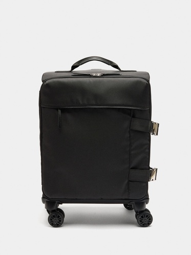 Фото ракурс 1 - Женский черный чемодан Parfois артикул 2416141 BKS FW2025