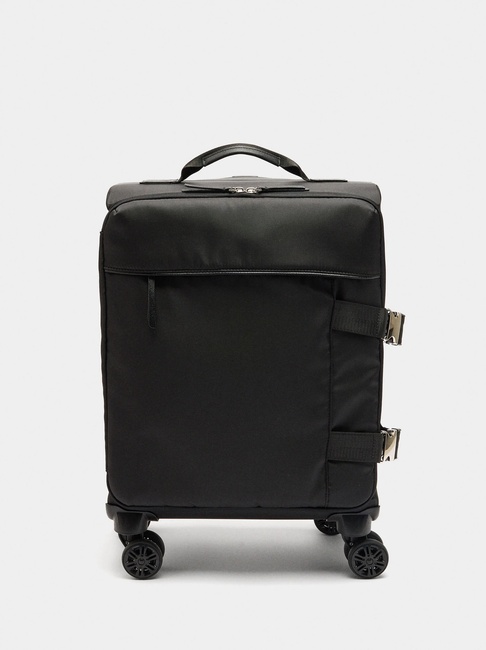 Женский черный чемодан Parfois артикул 2416141 BKS FW2025 Фото ракурс 1 - Женский черный чемодан Parfois артикул 2416141 BKS FW2025