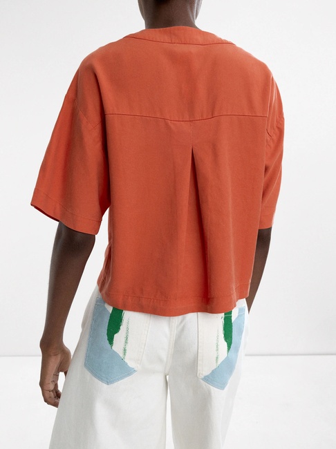 Жіноча помаранчева сорочка Parfois артикул 236766 _OR FW2025 Фото ракурс 2 - Жіноча помаранчева сорочка Parfois артикул 236766 _OR FW2025