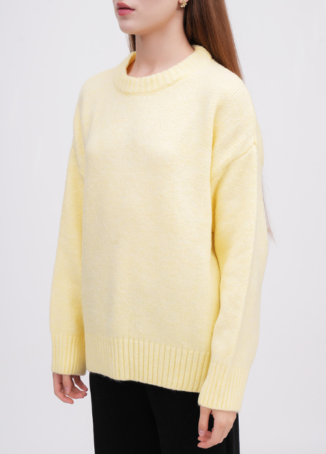 Жіночий жовтий светр EQUILIBRI артикул W342 054 001 Yellow FW2025 Фото ракурс 3 - Жіночий жовтий светр EQUILIBRI артикул W342 054 001 Yellow FW2025