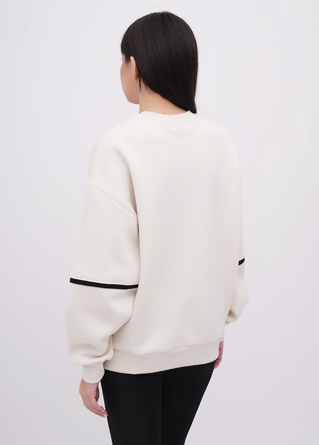 Жіночий молочний світшот EQUILIBRI артикул W231 035 000 MILK FW2025 Фото ракурс 2 - Жіночий молочний світшот EQUILIBRI артикул W231 035 000 MILK FW2025