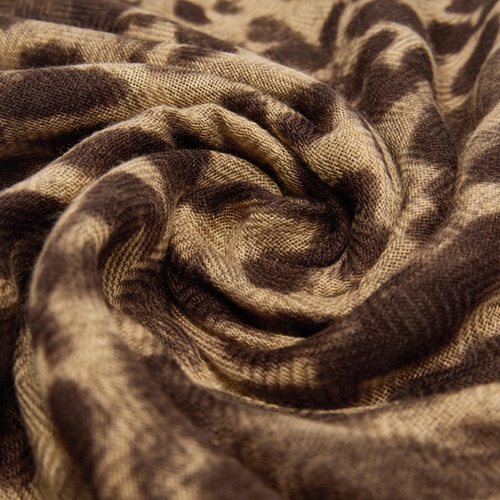 Фото ракурс 2 - Жіночий бежевий шарф Parfois артикул 240414 _BG FW2025